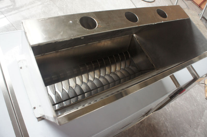 chicken cutting machine