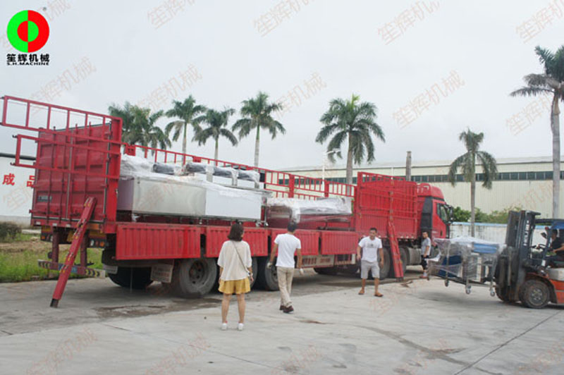 The virgin fruit cleaning and air-drying grading line was successfully completed and shipped
