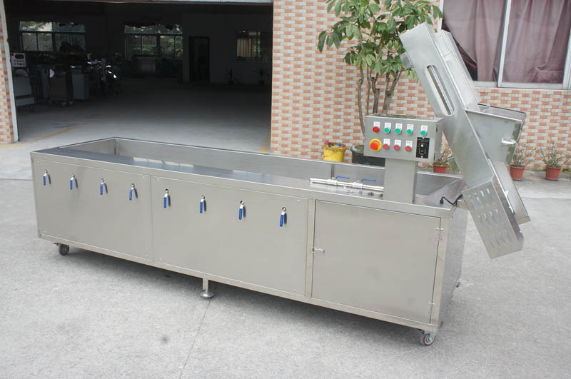 The use of fruit and vegetable washing machines is very large