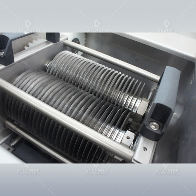 Automatic frozen meat cutting machine shredded meat equipment conveyor meat slicing machine