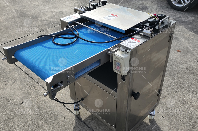 fish skin cutter3.jpg