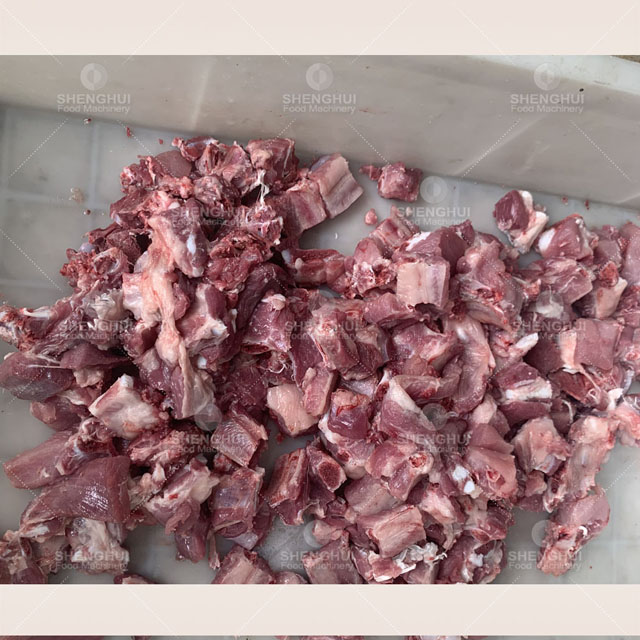 Automatic spare ribs dicing equipment meat cube cutter pork ribs slitting machine