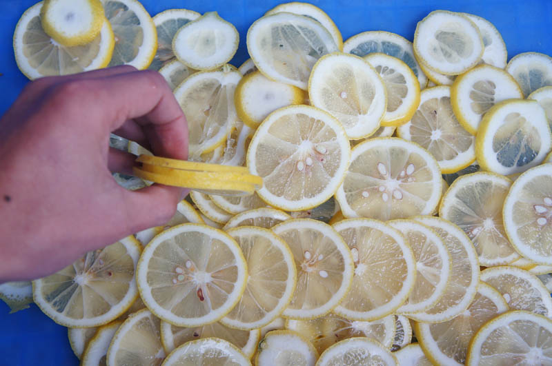 Vegetable slicer protection measures