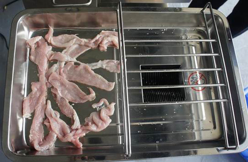 Many people pay attention to the quality of the meat slicer