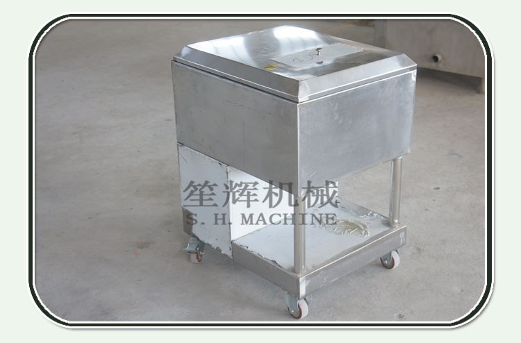 Chicken cutting machine