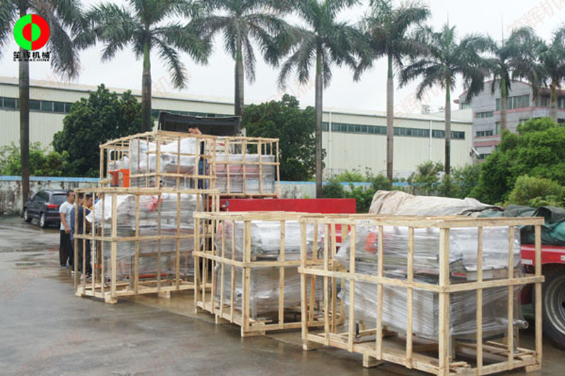 A batch of vegetable cleaning and processing lines ordered by Shandong customers have been shipped