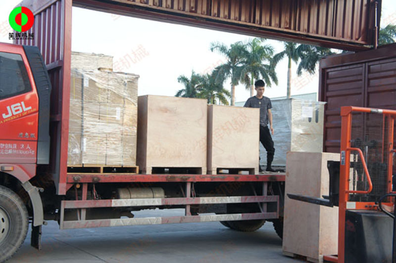 A batch of aquatic products and vegetable and fruit processing equipment ordered by Vietnamese distribution customers were shipped. A batch of aquatic products and vegetable and fruit processing equip